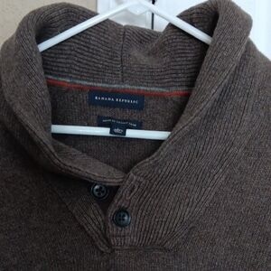 Banana Republic Men's Sweater in Rich Brown